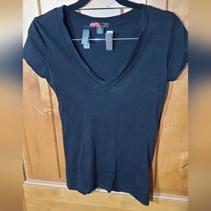 Nice black 21 v neck t-shirt